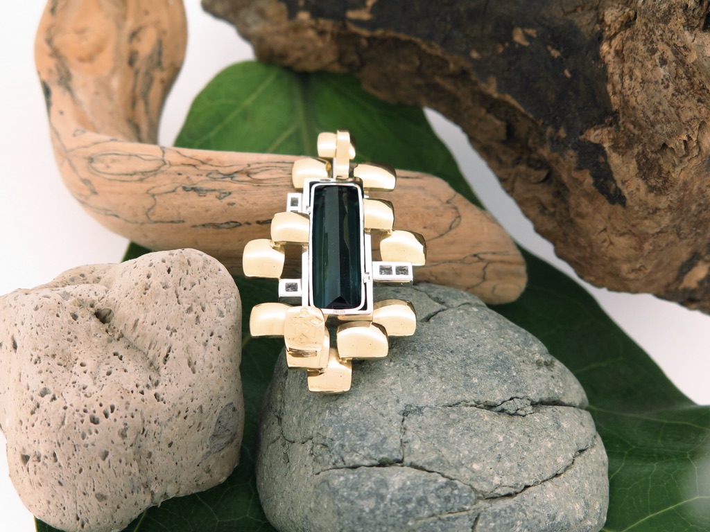 Handmade 18ct yellow gold and platinum, Tourmaline and Diamond Pendant