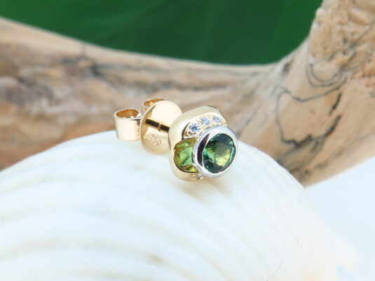 Handmade 18ct yellow gold, platinum, tourmaline and diamond stud earring