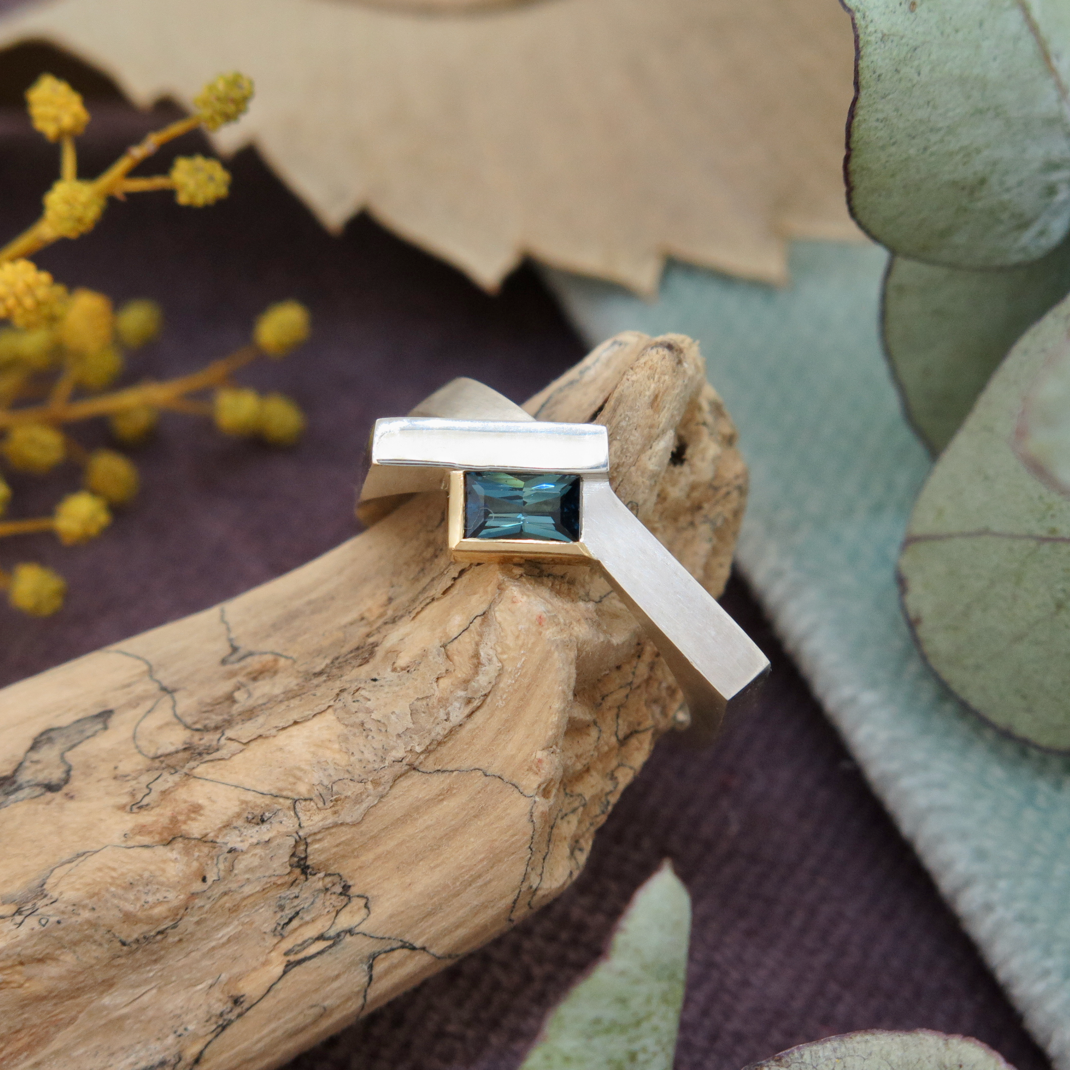 Handmade Silver Palladium, 18ct yellow gold, Australian Sapphire ring